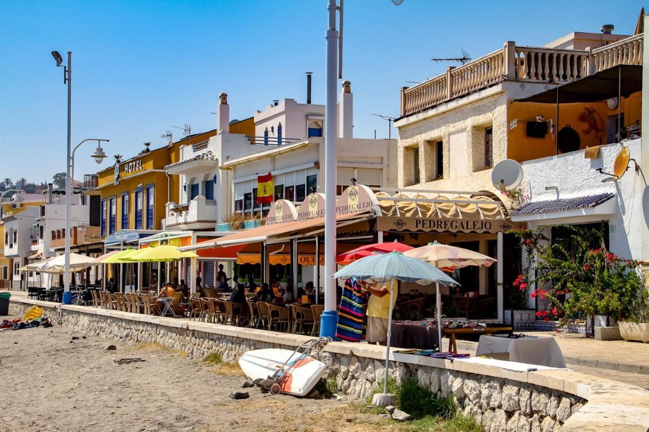Colourful Fisher House Pulpito In El Palo! - Tcm 말라가 외부 사진